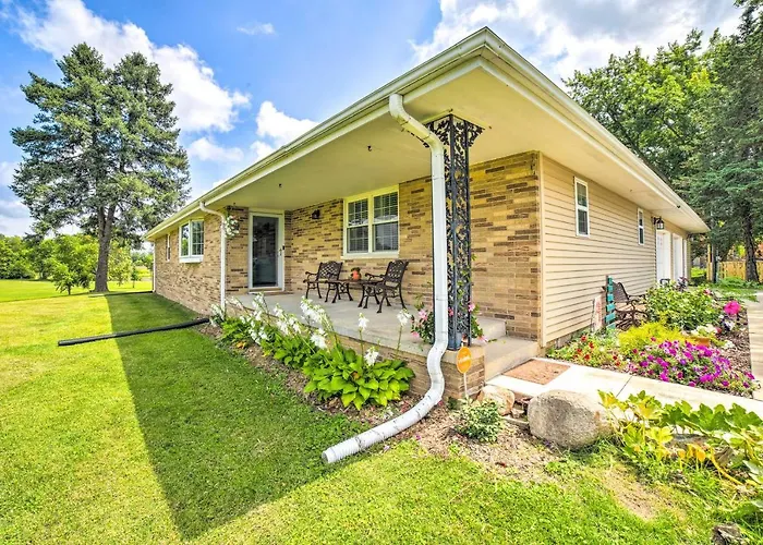 Сasa de vacaciones Family - Private Deck & Yard Bloomington