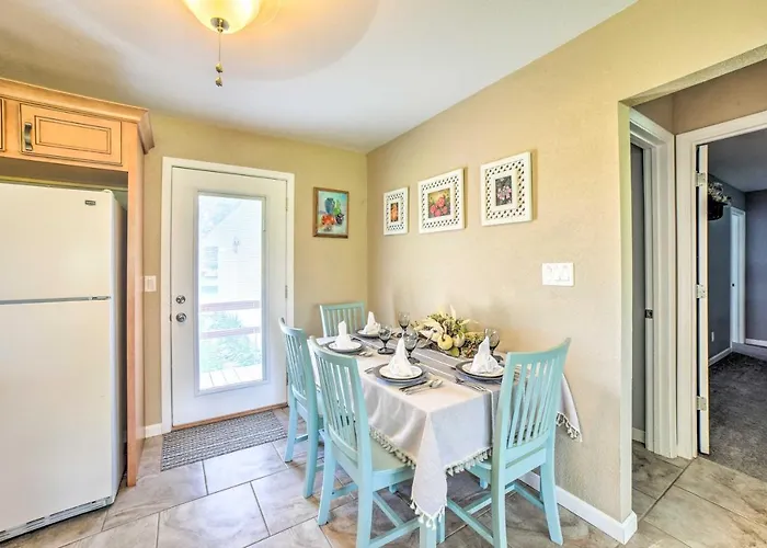 Сasa de vacaciones Family - Private Deck & Yard Bloomington